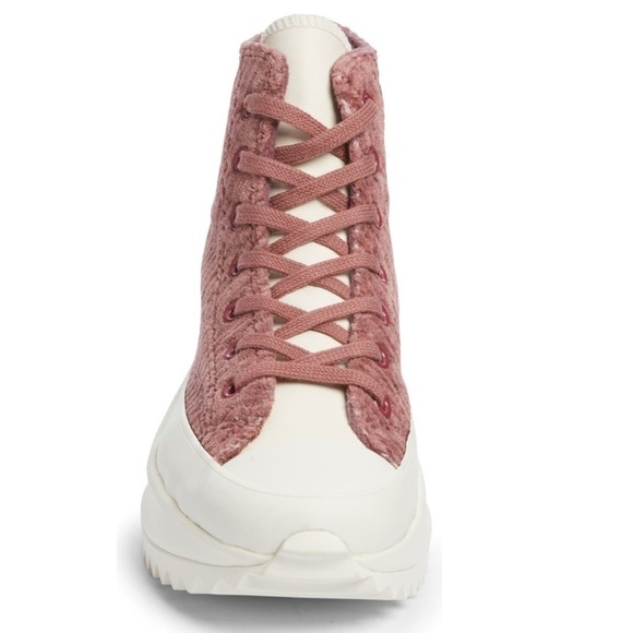 Converse Run Star Hike High Top platform sneaker in corduroy Size: 7.5 - Picture 2 of 6
